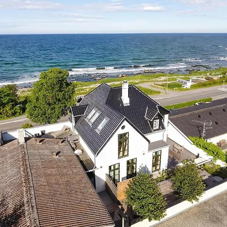 2 Bedroom Beautiful In *